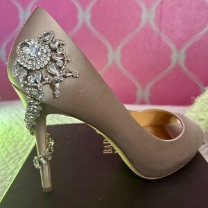 Badgley Mischka heels